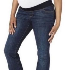 Maternity high rise dark denim jeans.NEW